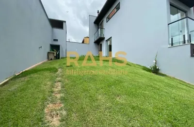 Geminado triplex à venda no bairro floresta em joinville/sc