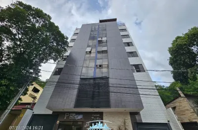 Código 4560 - aluga apartamento no bairro horto, 03 quartos, sendo 01 suíte, dois guarda roupas em dois quartos, sala/copa, cozinha com armários, área de serviço com armários, banheiros com armários,