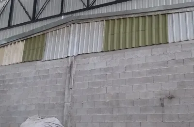 Barracão novo alugo em são josé dos pinhais, bairro contenda .