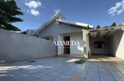 Casa com 3 Quartos para alugar, 80 m² por R$ 1.250/mês - Leonor - Londrina/PR