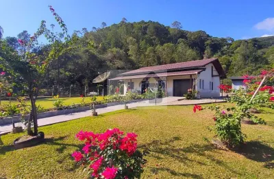 Casa com 3 quartos à venda no Espinheiros, Itajaí 