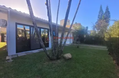 Casa com 3 quartos à venda na rua das guaracemas, 398, jurerê internacional, florianópolis por r$ 3.600.000