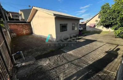 Terreno com 03 casas construídas a venda no bairro santa cândida em curitiba por r$370.000,00!