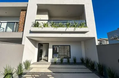 Sobrado com 3 dormitórios à venda, 122 m² por r$ 790.000,00 - itacolomi - balneário piçarras/sc