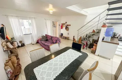 Sobrado com 2 dormitórios à venda, 99 m² por r$ 650.000,00 - itacolomi - balneário piçarras/sc