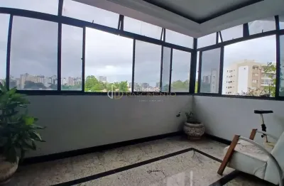 Apartamento com 3 quartos à venda na Avenida Paulo VI, 00, Itaigara, Salvador