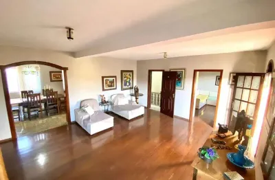 Casa com 5 quartos à venda na Rua Todos os Santos, Caiçaras, Belo Horizonte