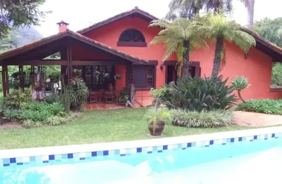 Casa para Venda em Teresópolis, 0, 4 dormitórios, 4 suítes, 5 banheiros, 10 vagas
