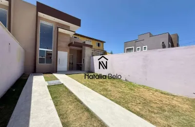 Casa Linear de 03 Quartos, quintal e churrasqueira - Rio das Ostras