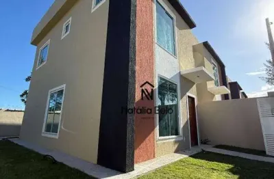 Casa independente com quintal e 3 quartos próxima a praia