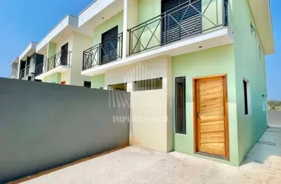 Casa impecável com 3 dormitórios e 2 vagas de garagem