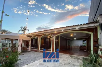 Casa com 3 quartos à venda no Centro, Matinhos 