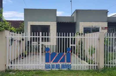 Casa com 2 quartos à venda no Saint Etiene, Matinhos 