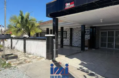 Casa com 3 quartos à venda no Saint Etiene, Matinhos 