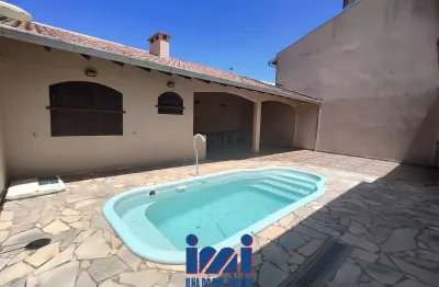 Casa com 3 quartos para alugar na Praia de Leste, Pontal do Paraná 