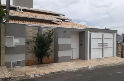 Casa com 3 quartos à venda no Centro, Elias Fausto 