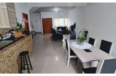 Casa com 3 dormitórios à venda, 200 m² por R$ 650.000,00 - Terra Brasilis - Itupeva/SP