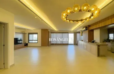 Apartamento de 197 m² com 3 suítes à venda no Holt Place por R$ 2.100.000