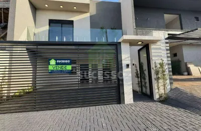 Sobrado novo, e sofisticado no são cristóvão – 3 quartos, com localização privilegiada!