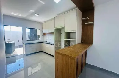 Casa com suíte + 2 dormitórios e semi mobiliada no recanto tropical iv