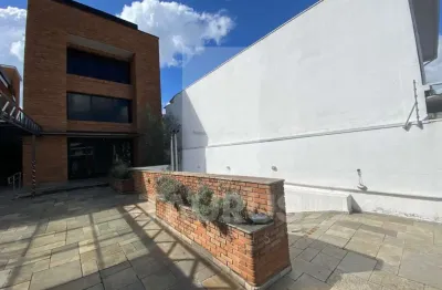 Prédio com 20 salas para alugar no Brooklin Paulista, São Paulo 