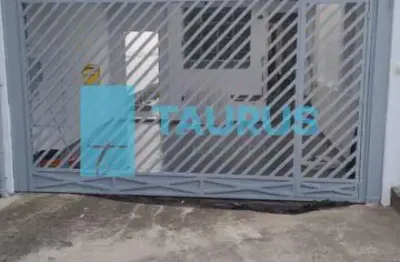 Sobrado à venda, 2 quartos, 1 suíte, 1 vaga, 155 m², no campo belo.