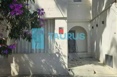 Casa comercial para venda ou locação, 3 salas, 1 vaga 200m²