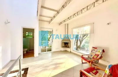 Casa à venda, 4 suítes, 2 vagas, 259m2, em moema, são paulo.