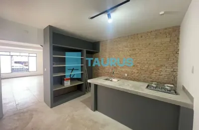 Sobrado para locação, 2 dormitórios sendo uma suíte, 1 vaga, 133m², vila olímpia.