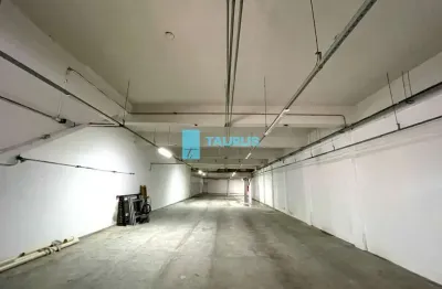 Prédio para locação, 3 salões, 4 vagas, 1100m², moema.