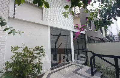 Casa comercial com 2 salas para alugar na Vila Uberabinha, São Paulo 