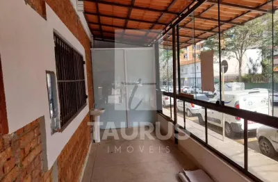 Casa comercial com 10 salas para alugar no Nova Piraju, São Paulo 