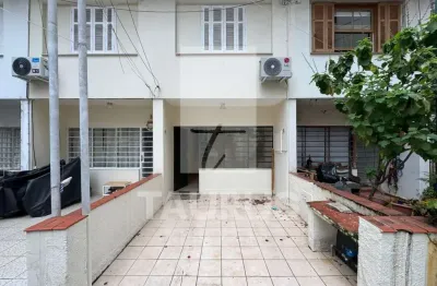Casa sobrado em vila para alugar com 2 quartos e 1 vaga, 88m² em moema, são paulo-sp.