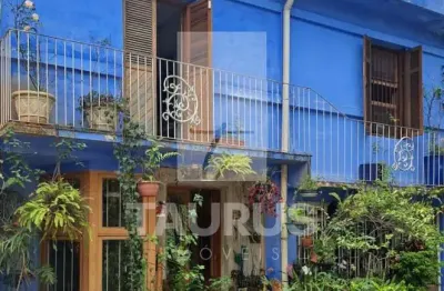 Casa de vila com 4 quartos sendo 1 suíte na vila olímpia - são paulo-sp