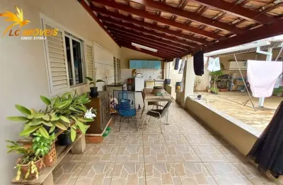 Casa com 3 quartos à venda na Rua Luiz de Camões, 1, Vila Amorim, Americana