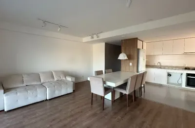 Apartamento maravilhoso semimobiliado com 1 suíte e 2 quartos, à venda no costa e silva, em joinville - sc por r$900.000,00.