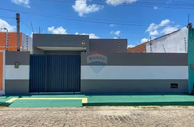 Casa com 3 dormitórios, sendo uma suíte, a 5 minutos da upa de nova esperança e a 10 minutos do ifrn e atacadão de parnamirim