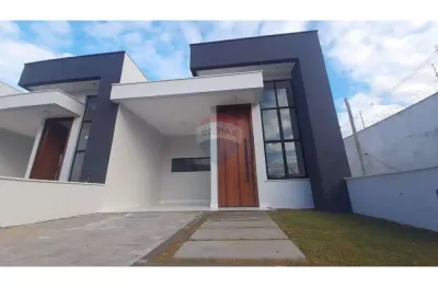 Casa com 2 quartos à venda na Rua Doutor Ronaldo Maranhão, 30, Vale do Sol, Parnamirim