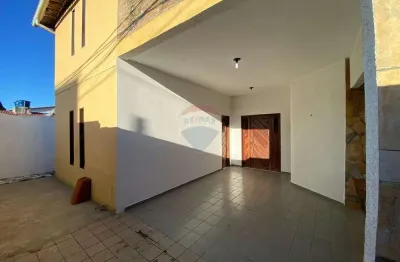 Casa com 3 quartos à venda na Rua Angico, 385, Nova Parnamirim, Parnamirim