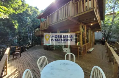 Casa com 3 quartos à venda no São João do Rio Vermelho, Florianópolis 