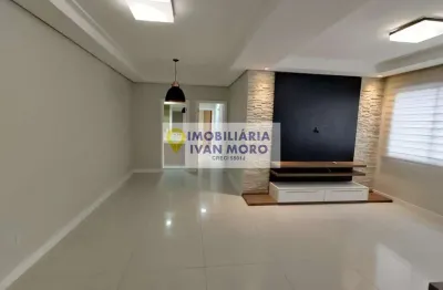 Apartamento com 3 quartos para alugar no Centro, Florianópolis 