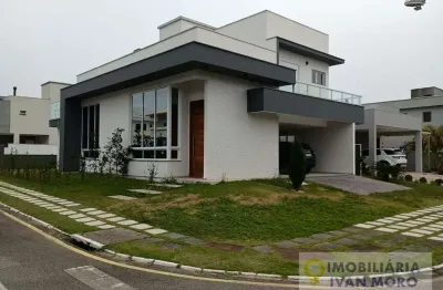 Casa com 3 quartos à venda no São João do Rio Vermelho, Florianópolis 