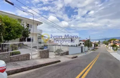 Casa com 5 quartos à venda no Coqueiros, Florianópolis 