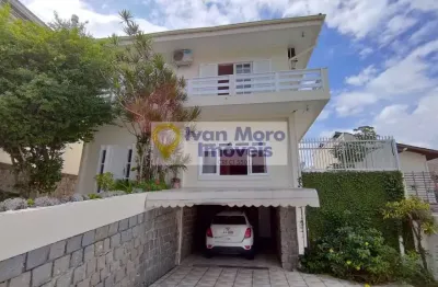 Casa com 5 quartos à venda no Coqueiros, Florianópolis 
