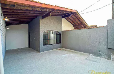 Casa geminada reformada com 2 dorm(s), sendo 1 suíte, 2 vagas, tupi em praia grande sp.