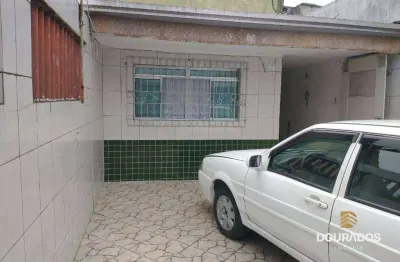 Casa geminada com 2 dormitórios , sendo 1 suíte, 2 vagas no maracanã em praia grande sp.