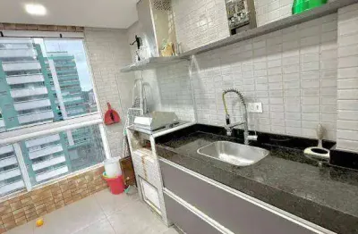 Apartamento de 2 dormitórios sendo 1 suíte com sacada no forte em praia grande sp.