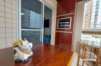 Apartamento de 02 dormitórios sendo 1 suíte, sacada gourmet, 2 vagas, mobiliado na Guilhermina em Praia Grande SP.