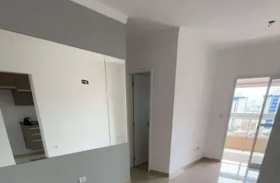 Apartamento de 2 dormitórios, sendo 1 suíte com varanda gourmet no Forte em Praia Grande SP