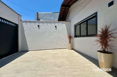 Casa geminada de 3 dormitórios com 1 suíte, 2 vagas, Reformada no Boqueirão em Praia Grande SP.